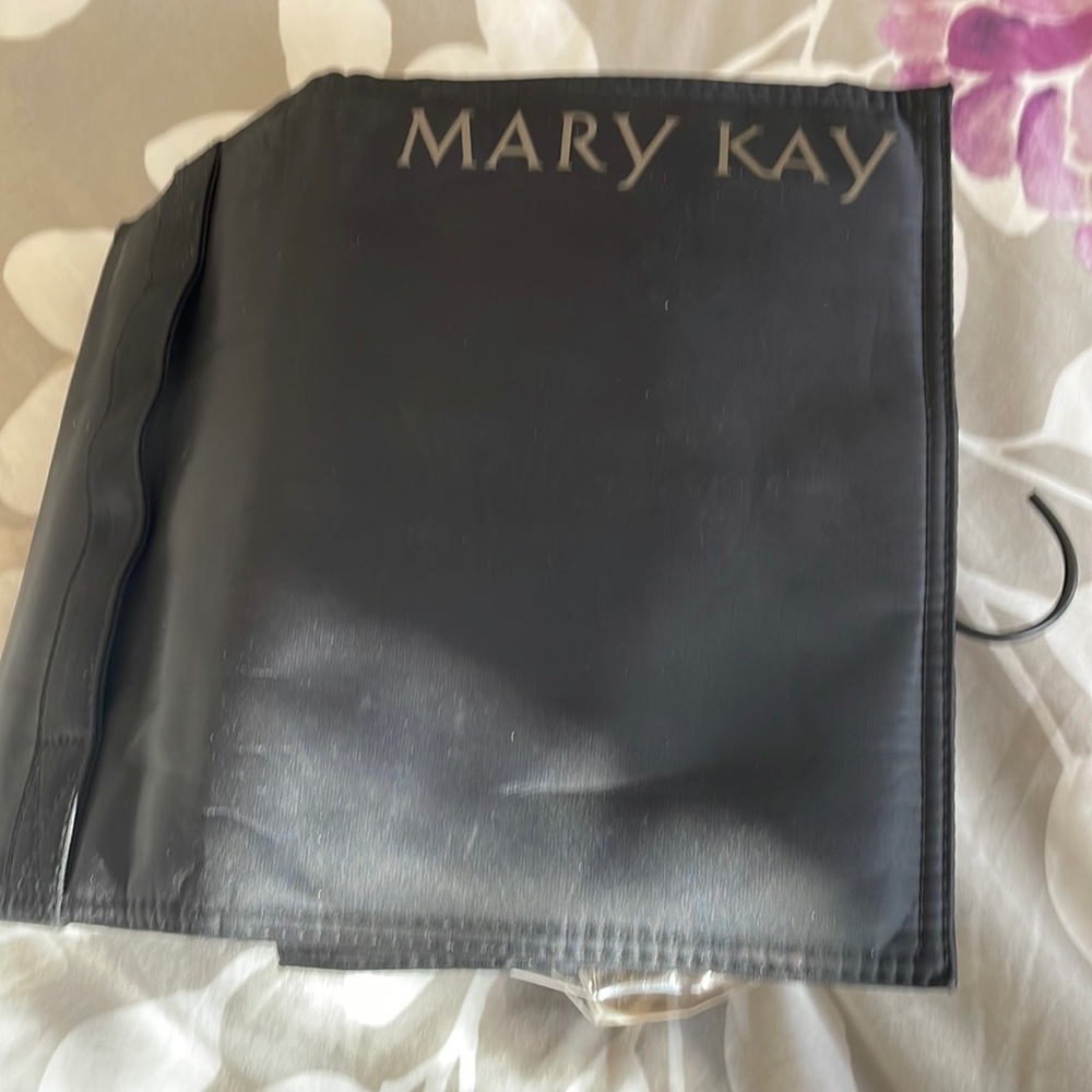 Mary Kay traveling make up bag